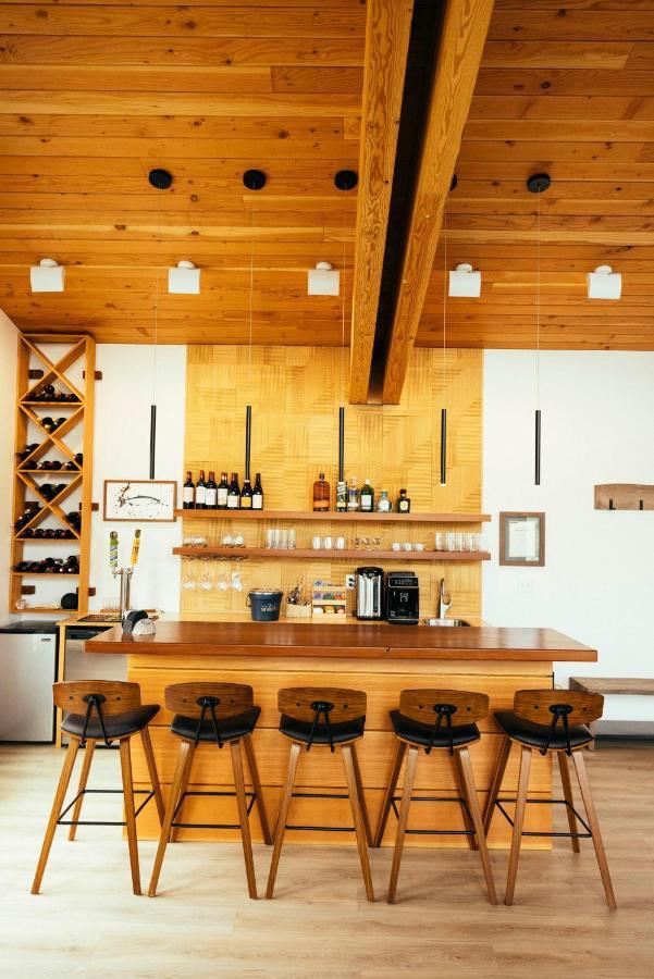 The Lodge At 58* North King Salmon Exterior photo